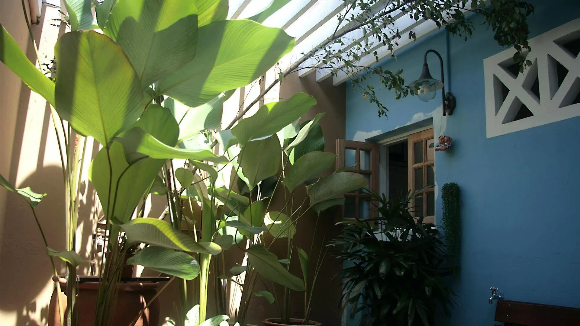 Inn Homeaway Townhouse 1934 George Town
